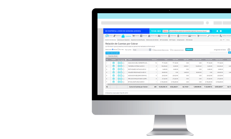 Computadora utilizando el módulo de cartera del sistema contable de Tesk.mx