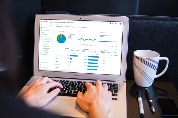 Sistema contable con factura electrónica para PYMEs
